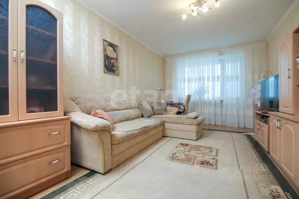 4-к кв. Калининградская область, Гурьевск Зеленая ул., 18 (77.8 м) - Фото 0