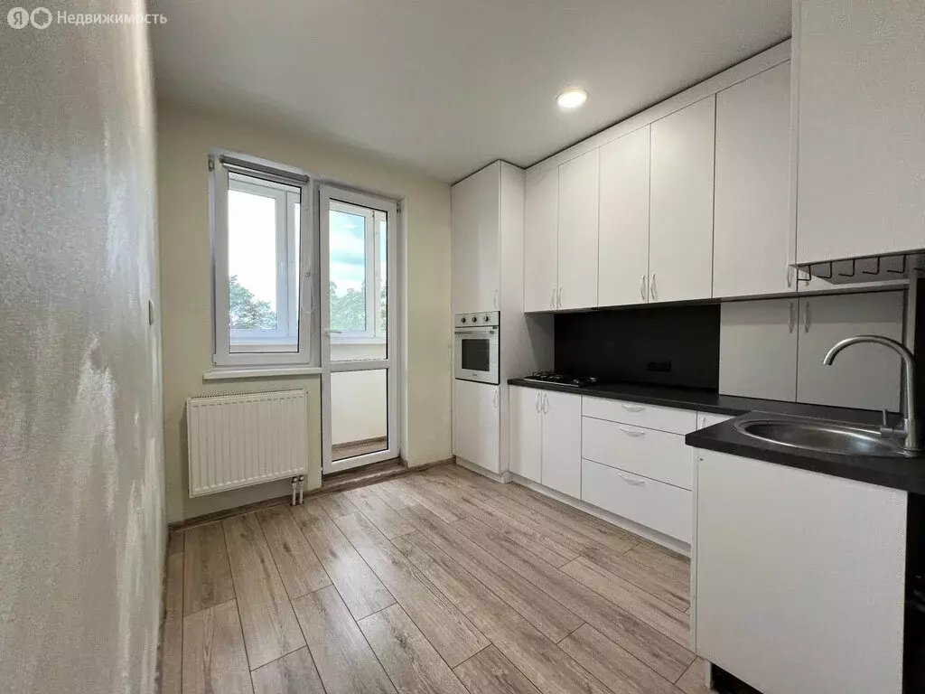 1-комнатная квартира: Калининград, улица Карташева, 48 (37.5 м) - Фото 0