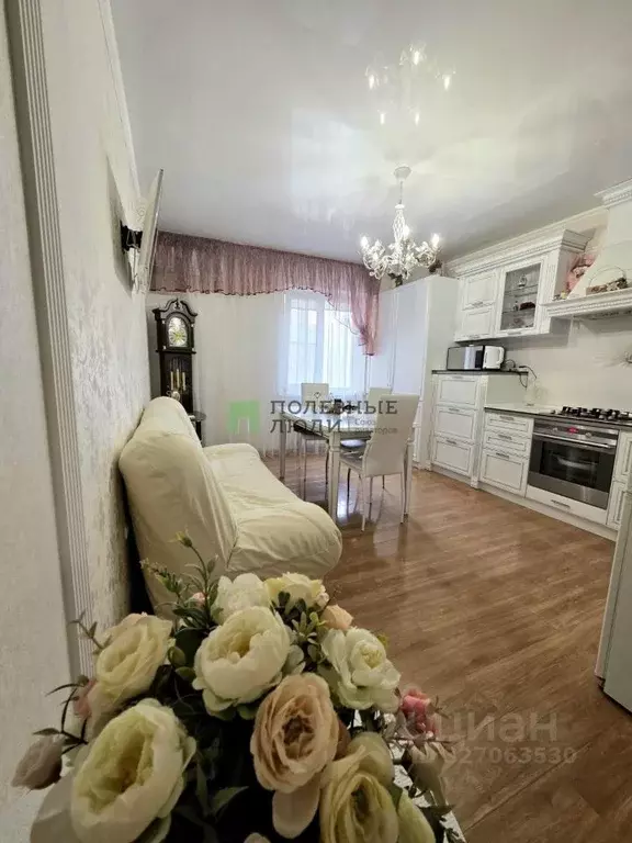 2-к кв. Астраханская область, Астрахань ул. Гоголя, 3к3 (76.1 м) - Фото 2