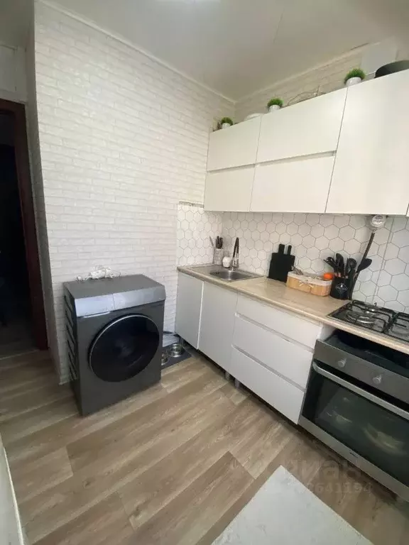 3-к кв. Удмуртия, Ижевск ул. Степана Разина, 59 (49.0 м) - Фото 0
