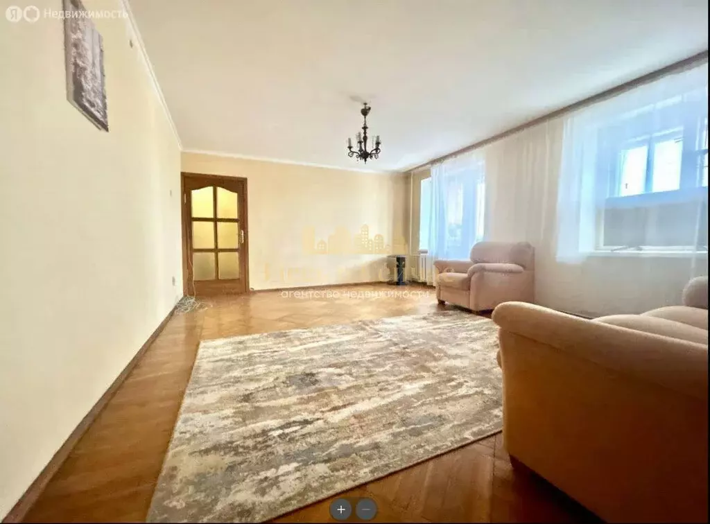 3-комнатная квартира: Казань, улица Гаврилова, 2 (97.3 м) - Фото 1