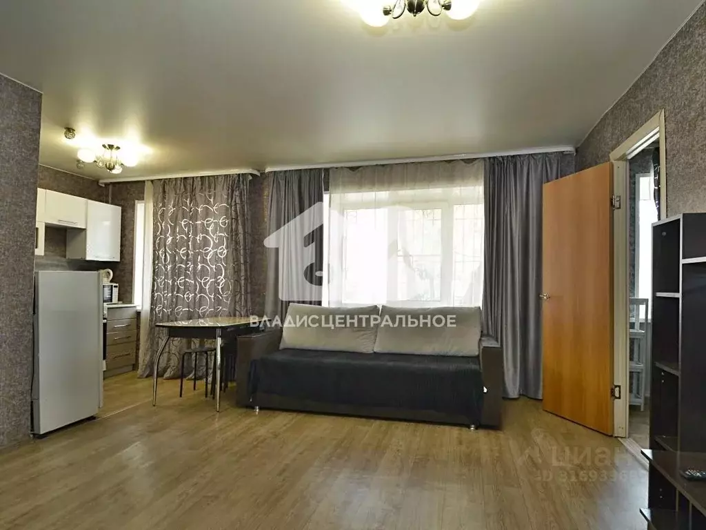 2-к кв. Новосибирская область, Новосибирск Омская ул., 89А (41.7 м) - Фото 1