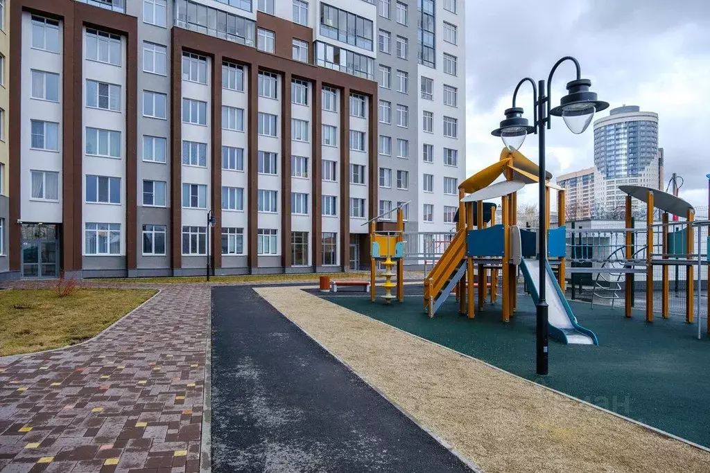 2-к кв. Свердловская область, Екатеринбург ул. Павлодарская, 5 (54.6 ... - Фото 1