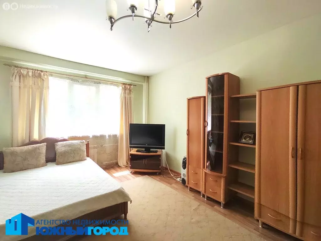2-комнатная квартира: Южно-Сахалинск, улица Есенина, 4К1 (67.2 м) - Фото 0