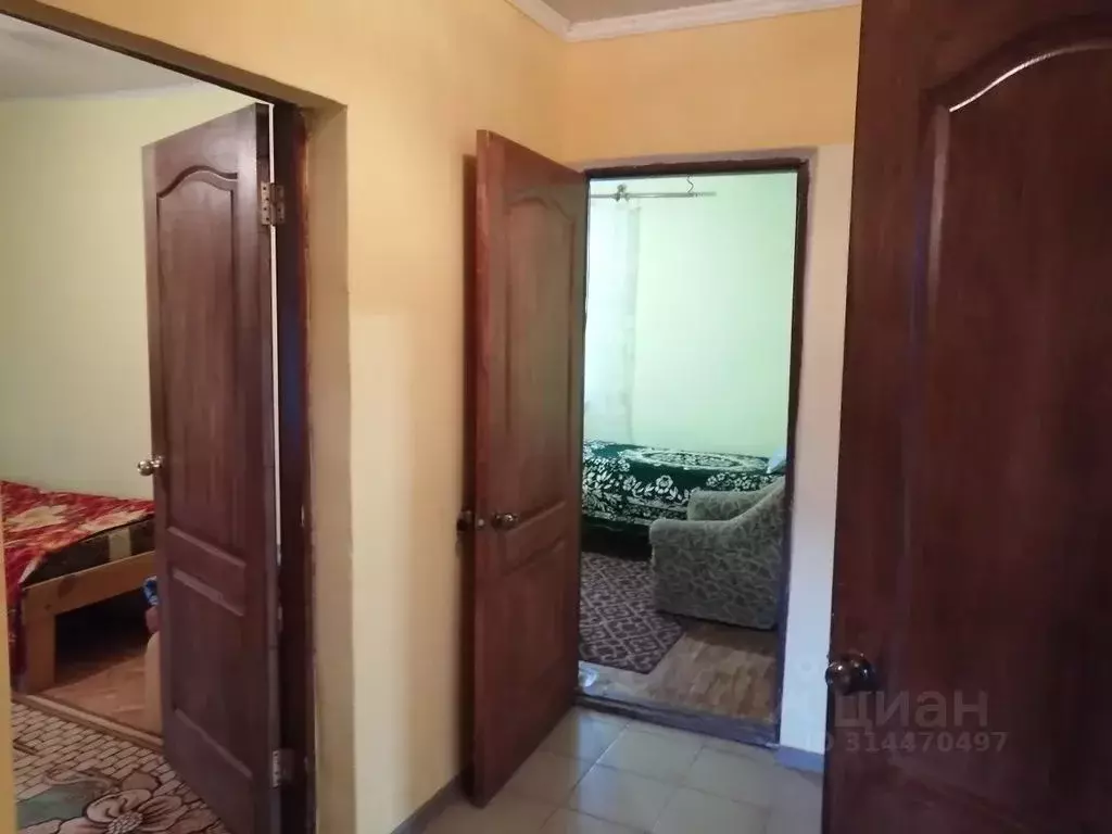 Комната Крым, Сакский район, с. Уютное ул. Ленина, 23/26 - Фото 0