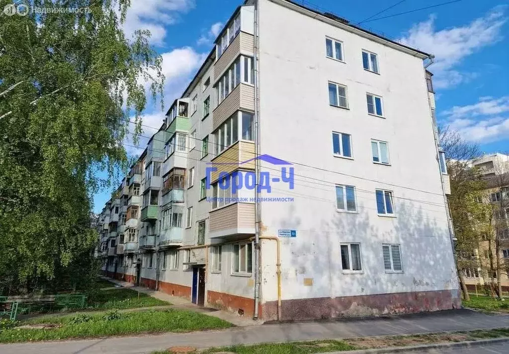 3-комнатная квартира: Чебоксары, улица Пирогова, 8 (54.7 м) - Фото 1