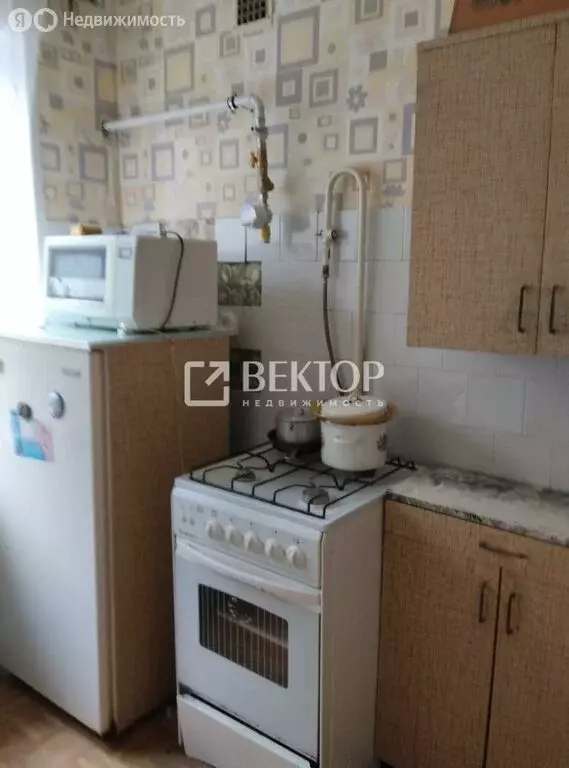 2-комнатная квартира: Хмельники, Заводская улица, 9 (46 м) - Фото 1