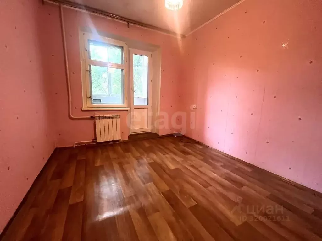 3-к кв. Саратовская область, Балашов ул. Орджоникидзе, 11А (66.9 м) - Фото 0
