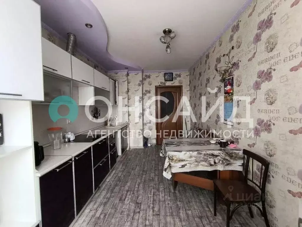 3-к кв. Бурятия, Улан-Удэ Ключевская ул., 76 (80.5 м) - Фото 0