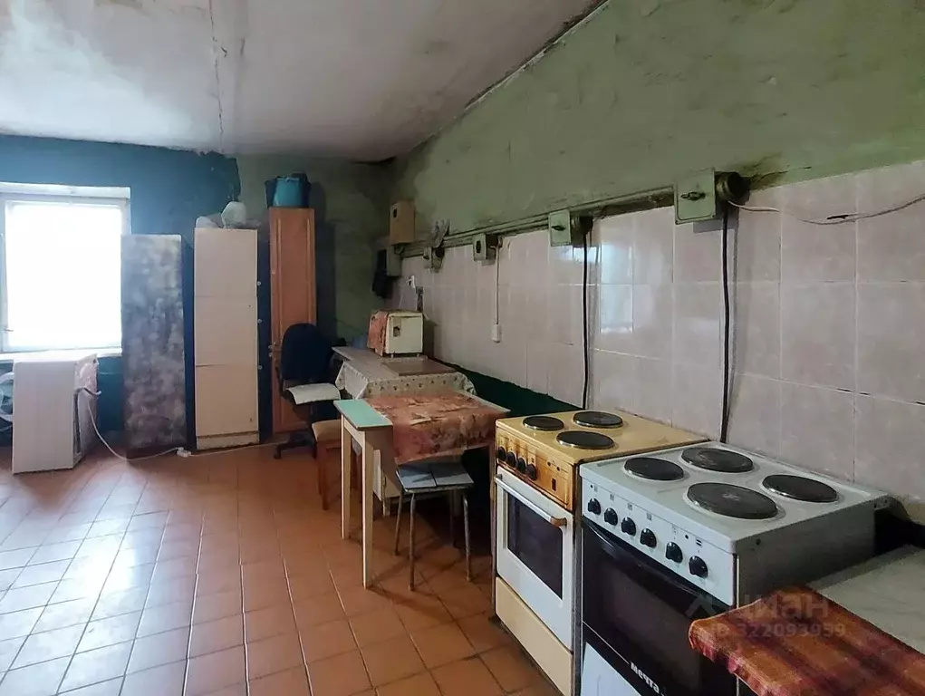 Комната Псковская область, Псков ул. Ижорского Батальона, 10Б (14.0 м) - Фото 1