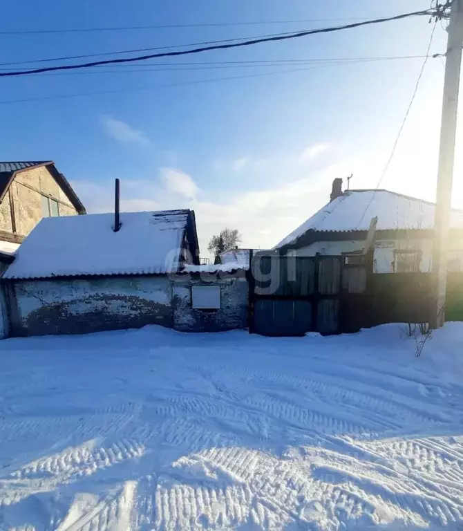 Дом в Кемеровская область, Кемерово ул. 2-я Цветочная (30 м) - Фото 1