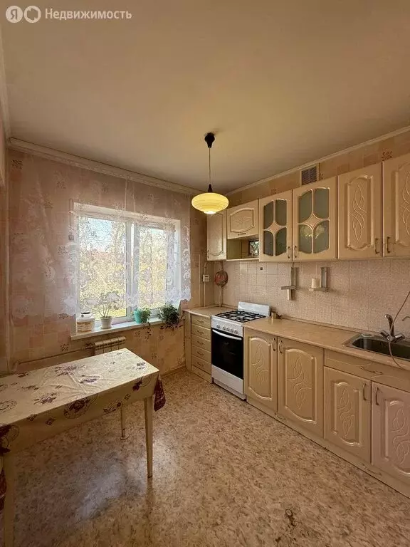 3-комнатная квартира: Омск, улица Химиков, 65 (59 м) - Фото 2