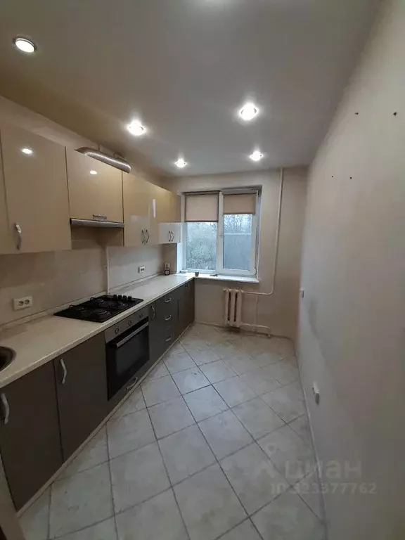 3-к кв. Ярославская область, Ярославль Ярославская ул., 33 (55.0 м) - Фото 0