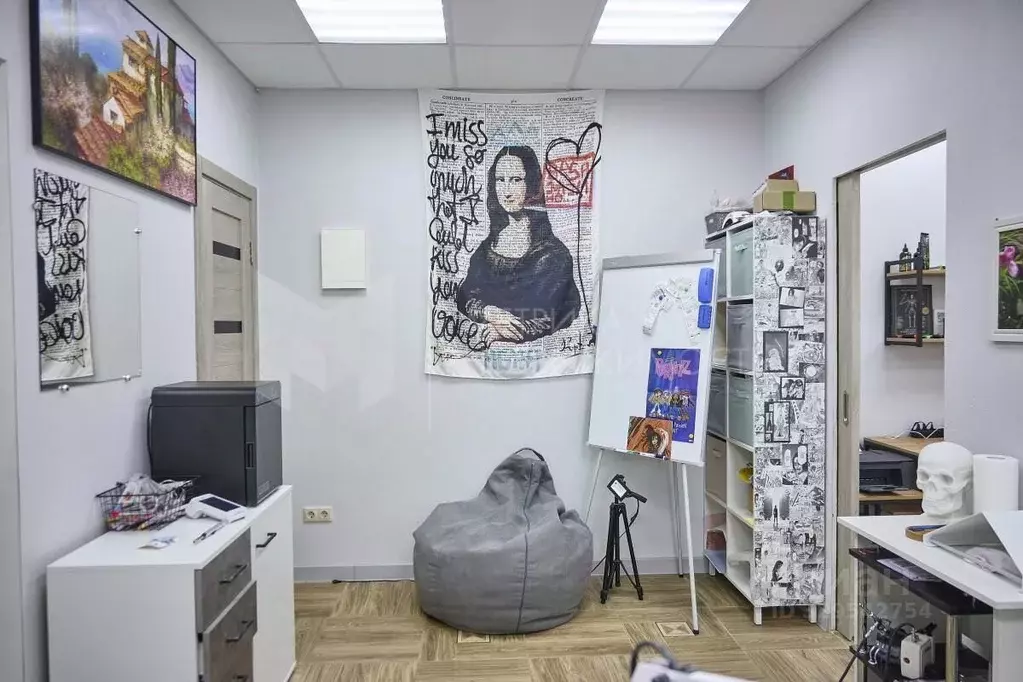 Помещение свободного назначения в Тюменская область, Тюмень Мельничная ... - Фото 1