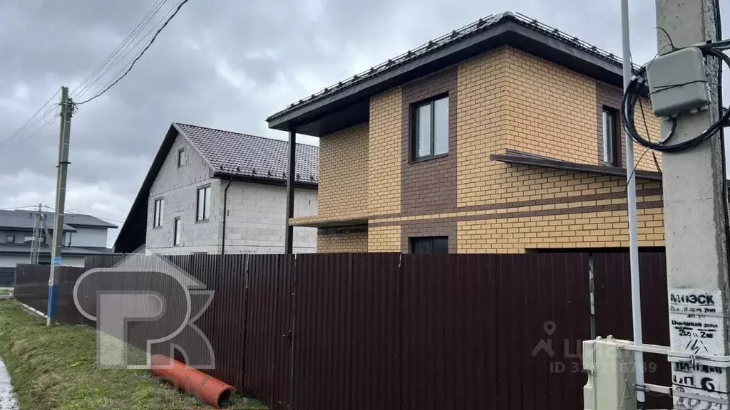 Дом в Московская область, Химки городской округ, д. Рузино 32 (182 м) - Фото 1