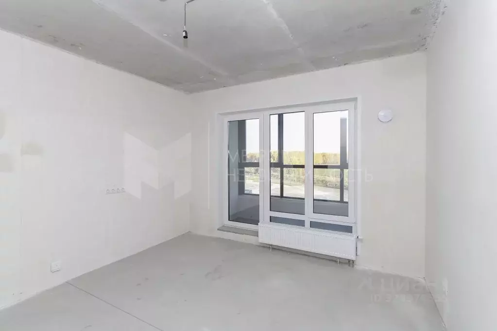 Студия Тюменская область, Тюмень ул. Игоря Комиссарова, 5 (23.0 м) - Фото 1