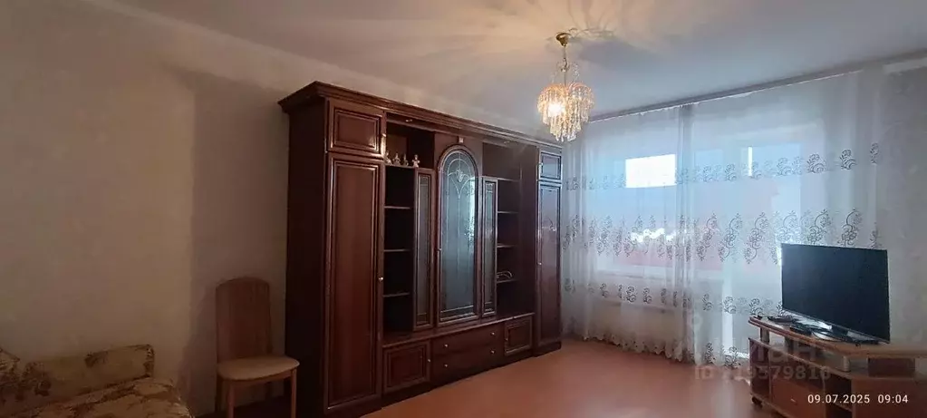 2-к кв. Омская область, Омск ул. 70 лет Октября, 18/2 (52.2 м) - Фото 0