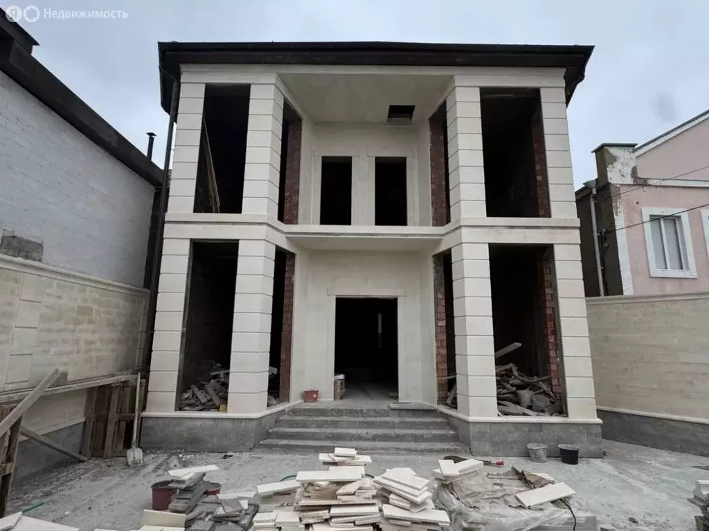 Дом в Махачкала, 2-й тупик 1-й Эльтавной улицы (180 м) - Фото 1