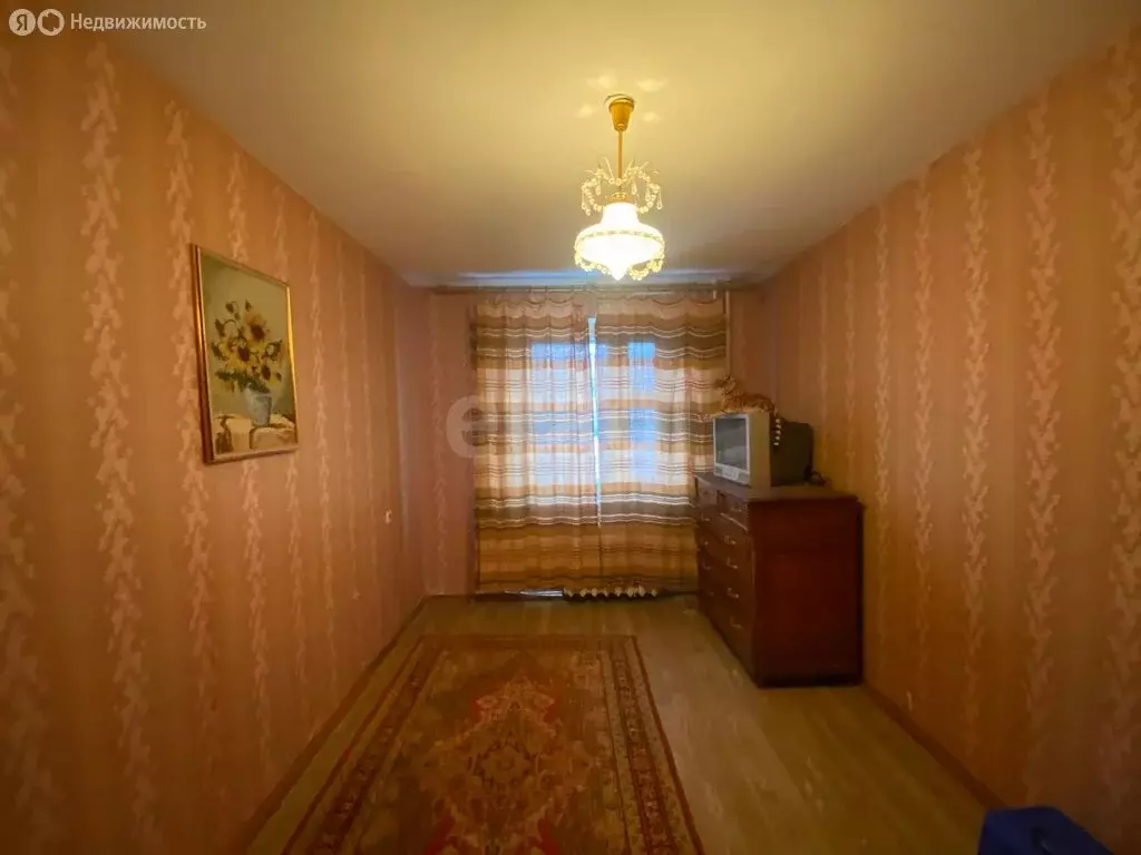 3-комнатная квартира: Омск, улица Гуртьева, 35/1 (76.1 м) - Фото 1