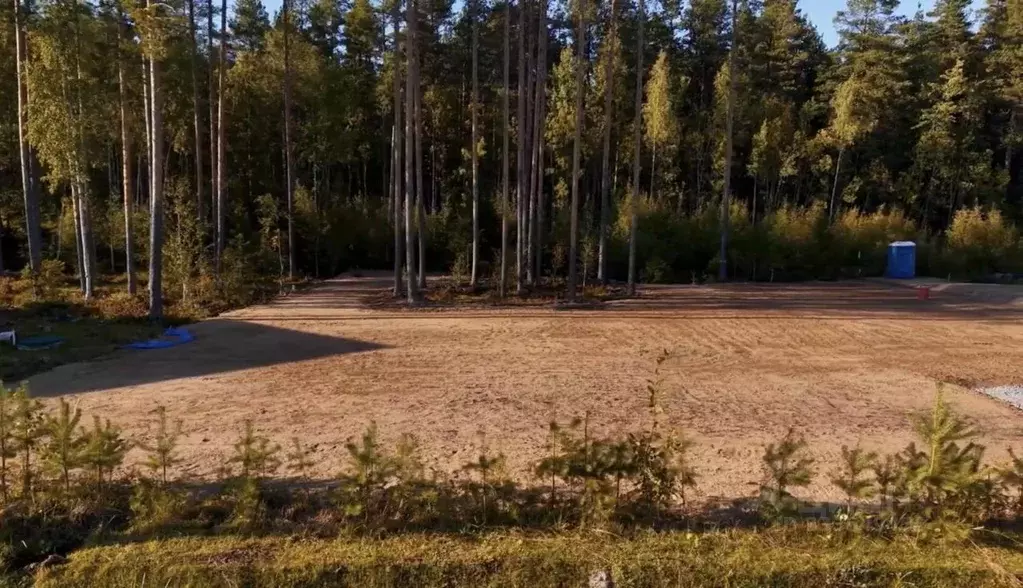 Участок в Ленинградская область, Выборгский район, Рощино городской ... - Фото 1