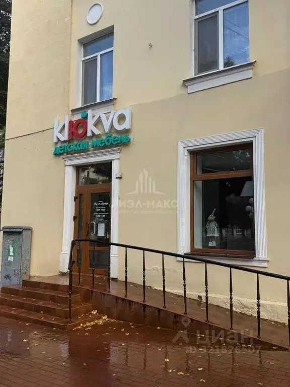 Торговая площадь в Брянская область, Брянск ул. Горького, 25 (68 м) - Фото 1