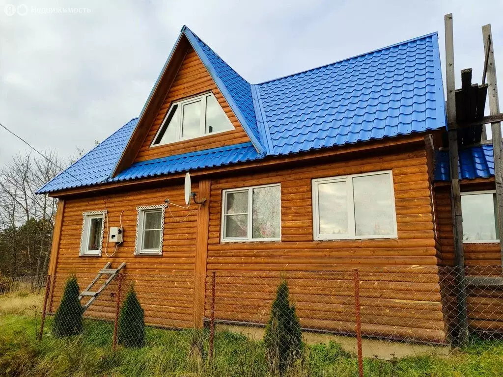 Дом в Псковская область, Плюсский муниципальный округ, деревня ... - Фото 1