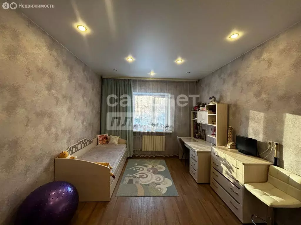 3-комнатная квартира: Тында, Октябрьская улица, 2 (68.9 м) - Фото 2