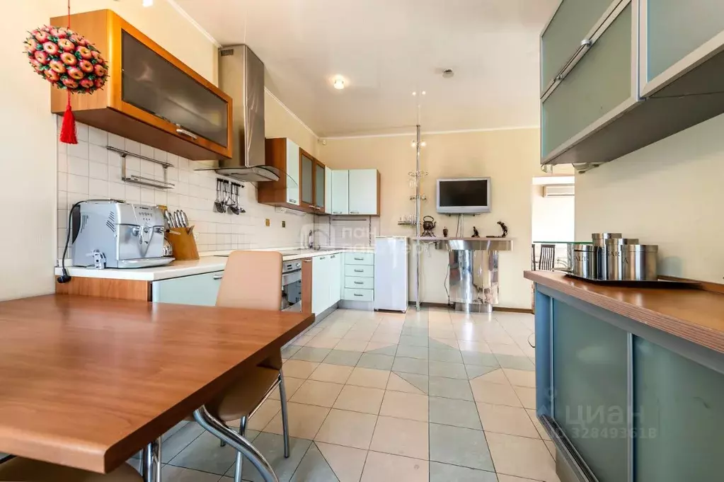 4-к кв. Санкт-Петербург Северный просп., 14К1 (182.1 м) - Фото 1