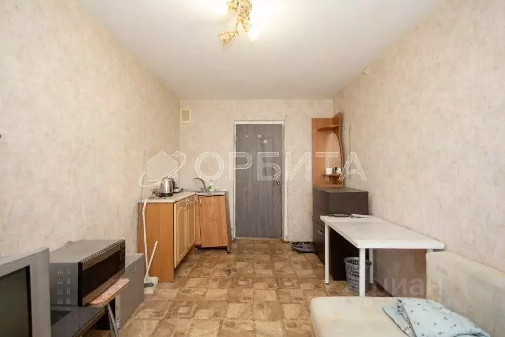 Комната Тюменская область, Тюмень Тарманы мкр, ул. Игримская, 33 (11.8 ... - Фото 1