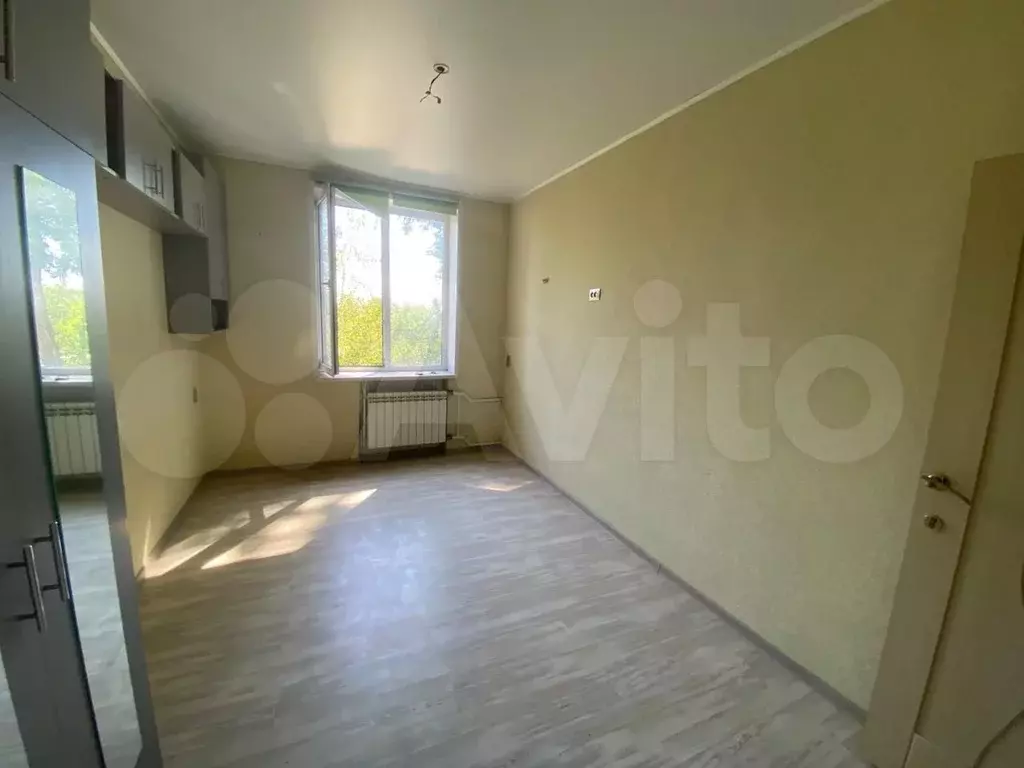 Комната 14 м в 3-к., 2/5 эт. - Фото 1