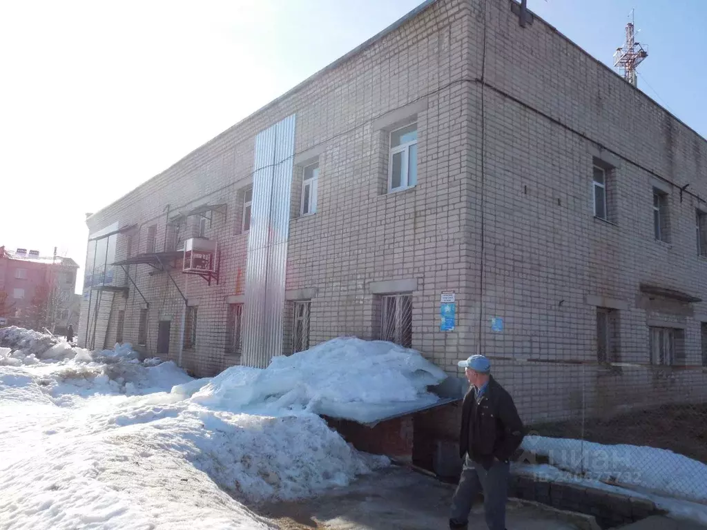 Помещение свободного назначения в Вологодская область, с. Нюксеница ... - Фото 1