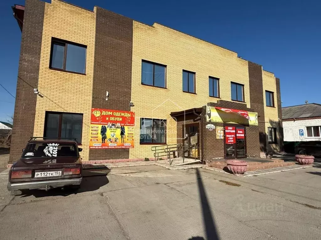 Торговая площадь в Новосибирская область, с. Усть-Тарка ул. ... - Фото 1