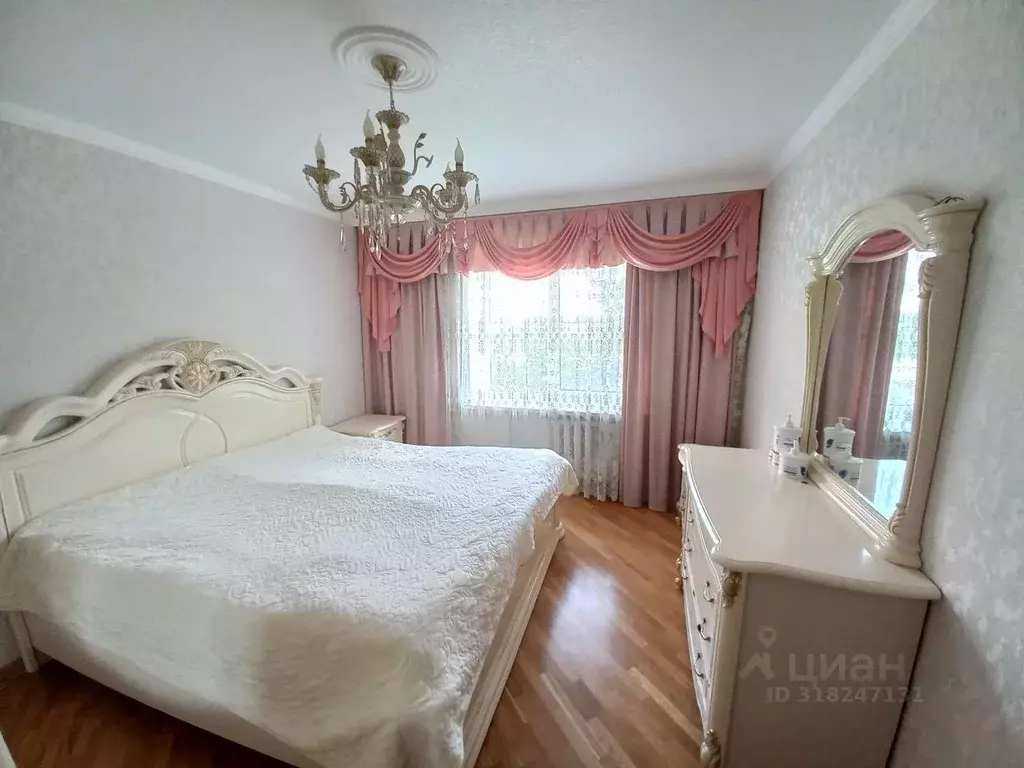 3-к кв. Северная Осетия, Владикавказ Весенняя ул., 15к2 (80.0 м) - Фото 0