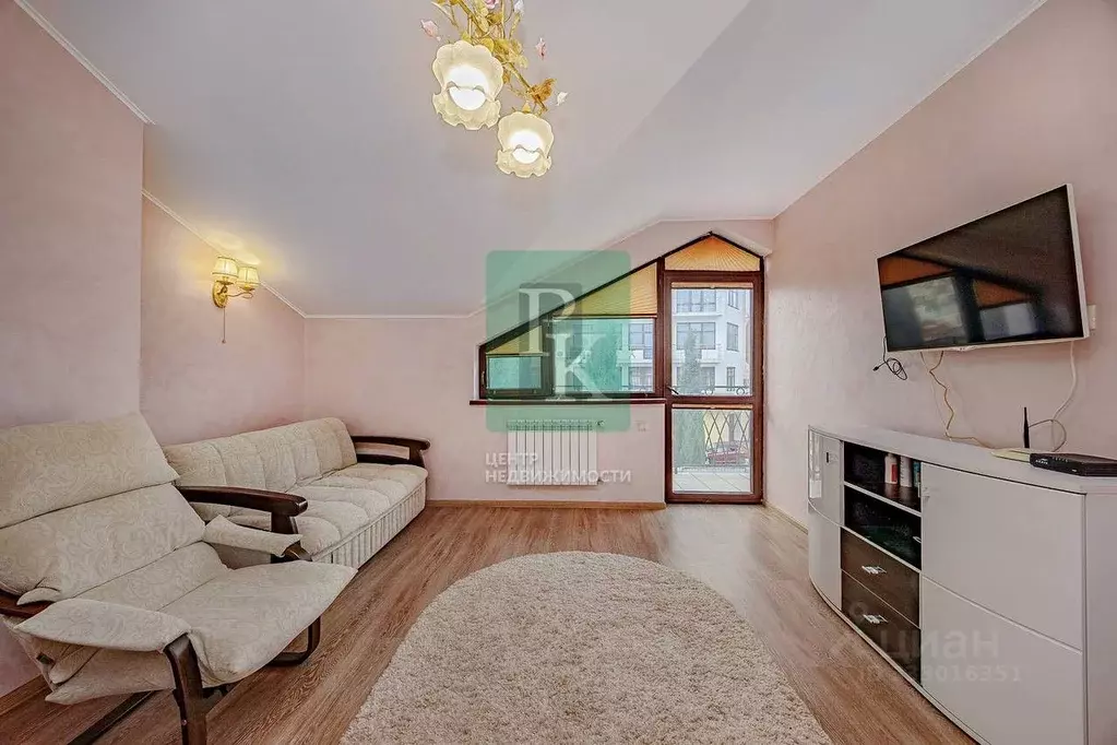 2-к кв. Севастополь ул. Степаняна, 10А (74.0 м) - Фото 1
