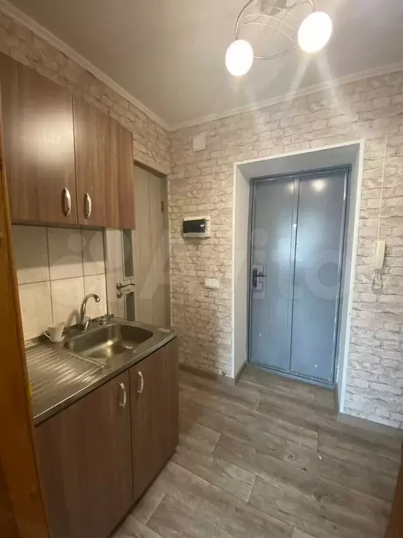 Комната 15,1 м в 4-к., 5/5 эт. - Фото 1