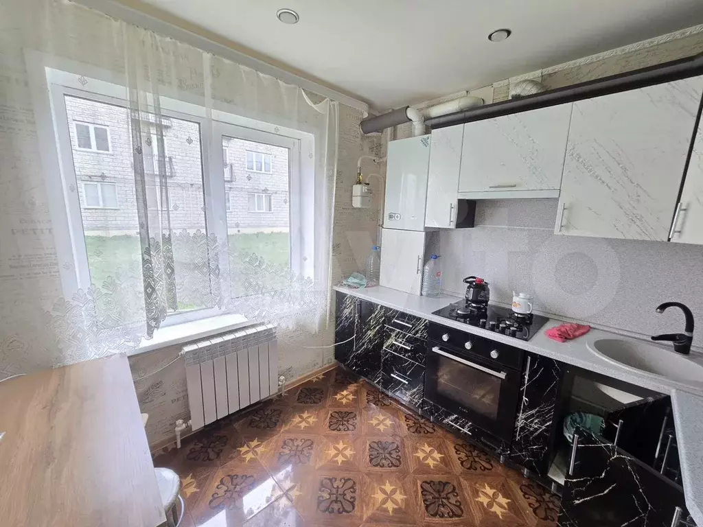 2-к. квартира, 45 м, 1/3 эт. - Фото 0