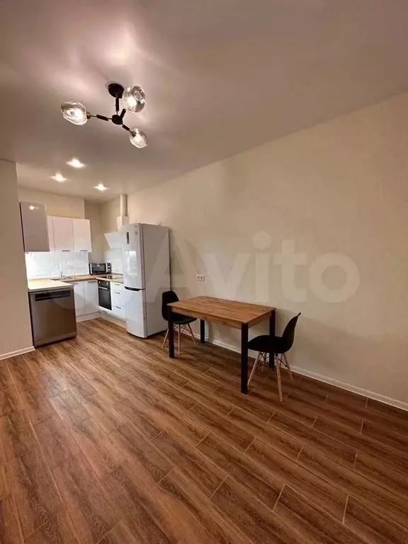 1-к. квартира, 40 м, 5/10 эт. - Фото 1