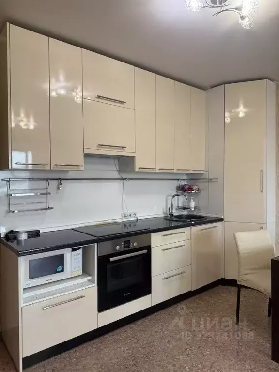 3-к кв. Красноярский край, Красноярск Свердловская ул., 17Б (69.0 м) - Фото 2