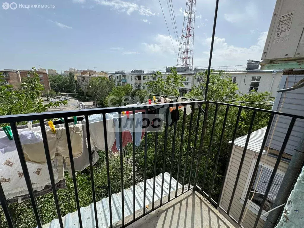 3-комнатная квартира: Астрахань, улица Анри Барбюса, 36 (56 м) - Фото 2