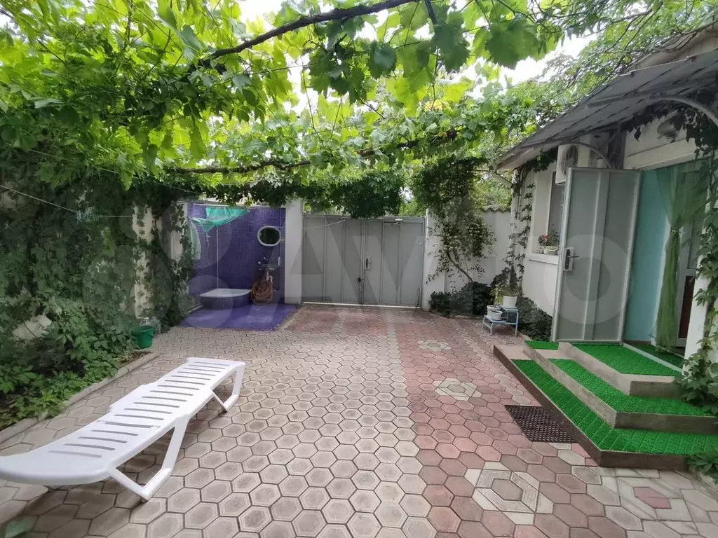 Комната 50 м в 2-к., 1/1 эт. - Фото 1