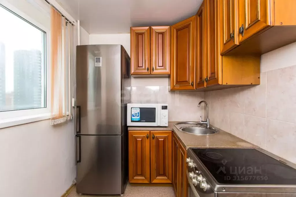 2-к кв. Приморский край, Владивосток Океанский просп., 97 (45.3 м) - Фото 1