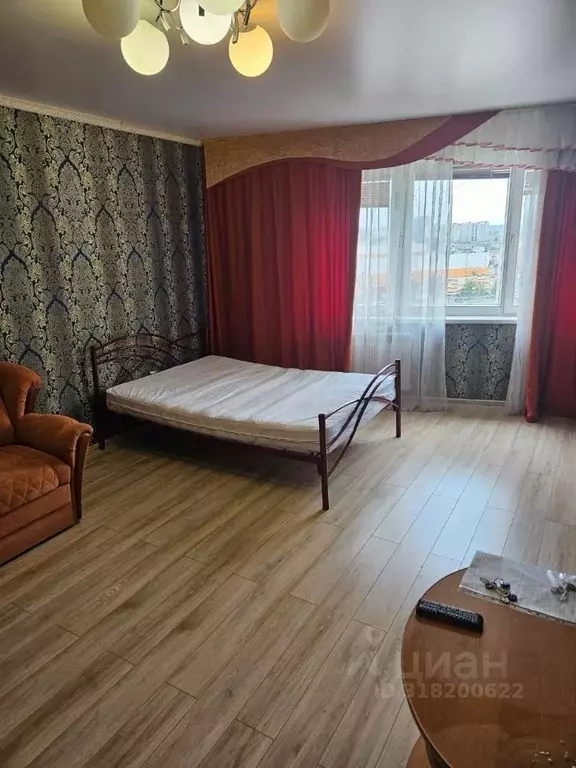 1-к кв. Красноярский край, Красноярск ул. Алексеева, 24к1 (50.0 м) - Фото 0