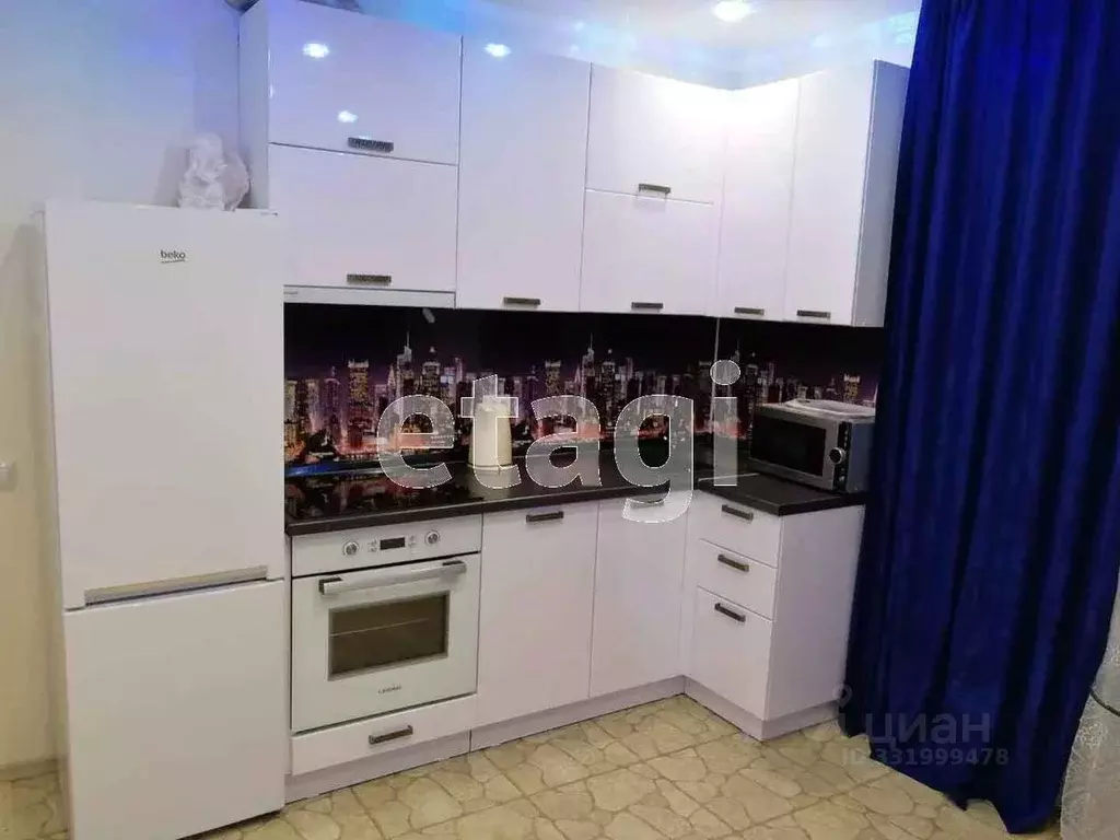 2-к кв. Тюменская область, Тобольск 7А мкр, 3 (52.0 м) - Фото 1
