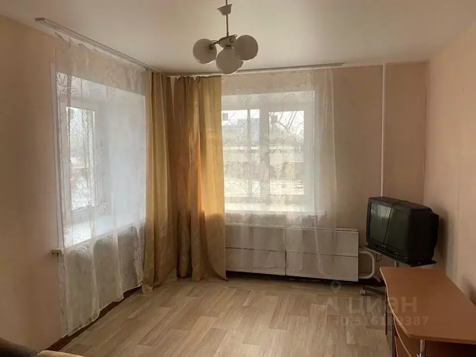 2-к кв. Красноярский край, Красноярск Коммунальная ул., 26 (47.2 м) - Фото 0