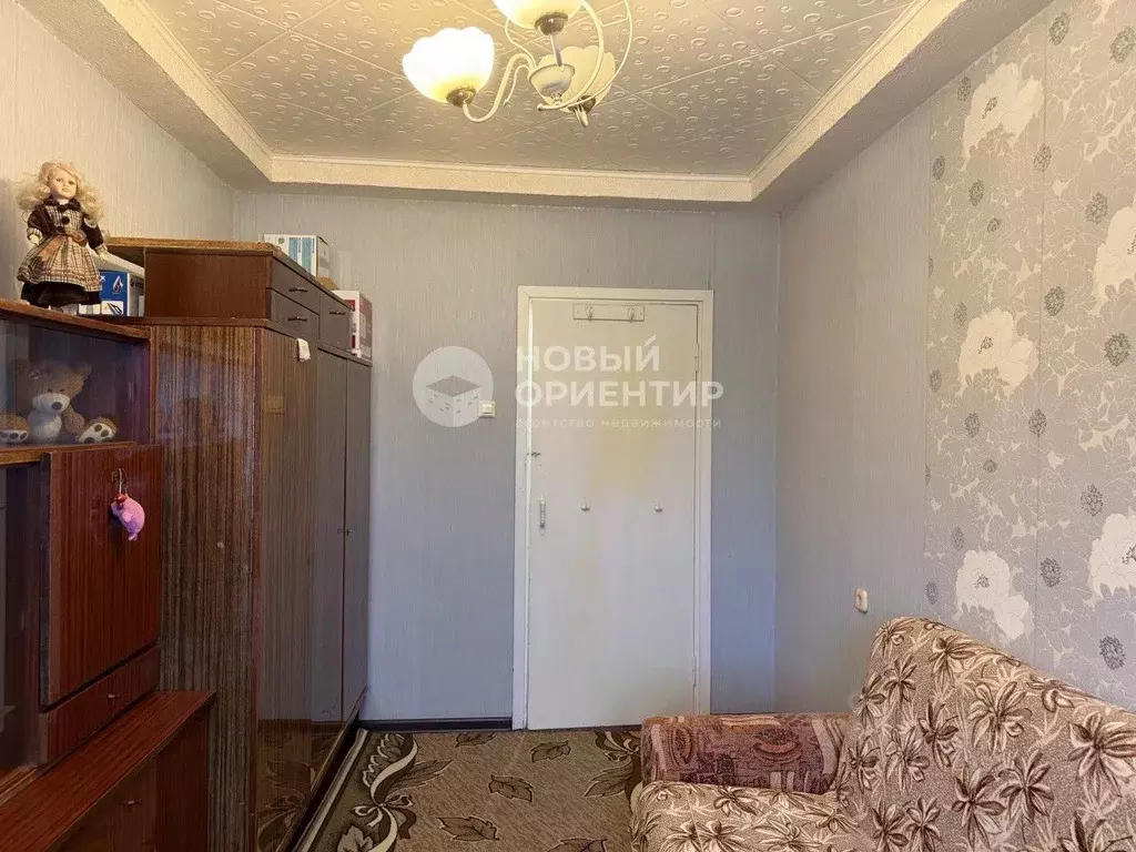 3-к кв. Свердловская область, Нижние Серги ул. Розы Люксембург, 81 ... - Фото 2