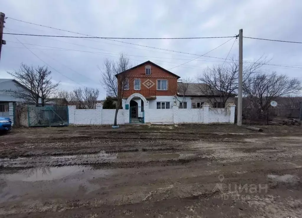 Коттедж в Саратовская область, Аткарский район, Барановское ... - Фото 1