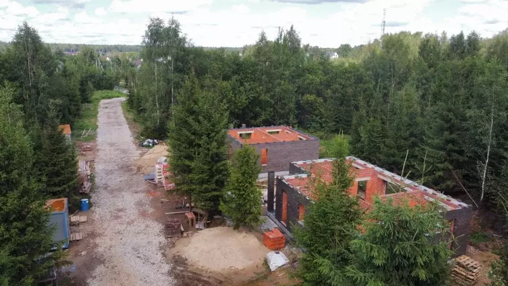 Участок в Московская область, Наро-Фоминский городской округ, д. ... - Фото 0
