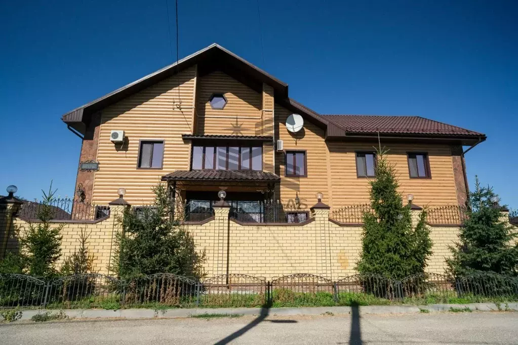 Коттедж в Татарстан, Зеленодольский район, Раифское с/пос, с. ... - Фото 1