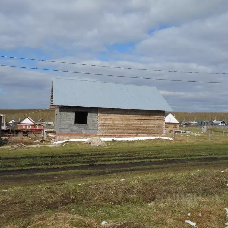 Дом в Башкортостан, Мечетлинский район, с. Большеустьикинское ул. ... - Фото 0