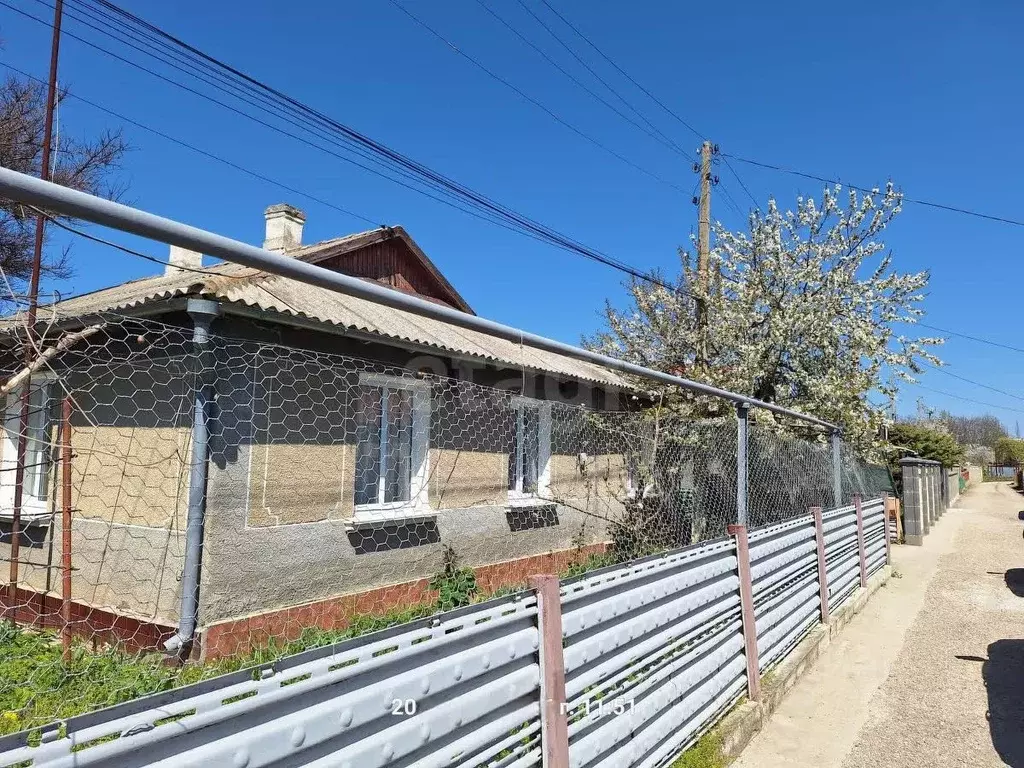 Дом в Крым, Сакский район, с. Фрунзе пер. Строительный (85 м) - Фото 1